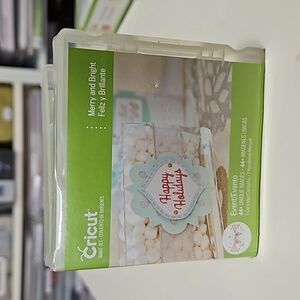 Cricut MERRY AND BRIGHT Shapes UNLINKED